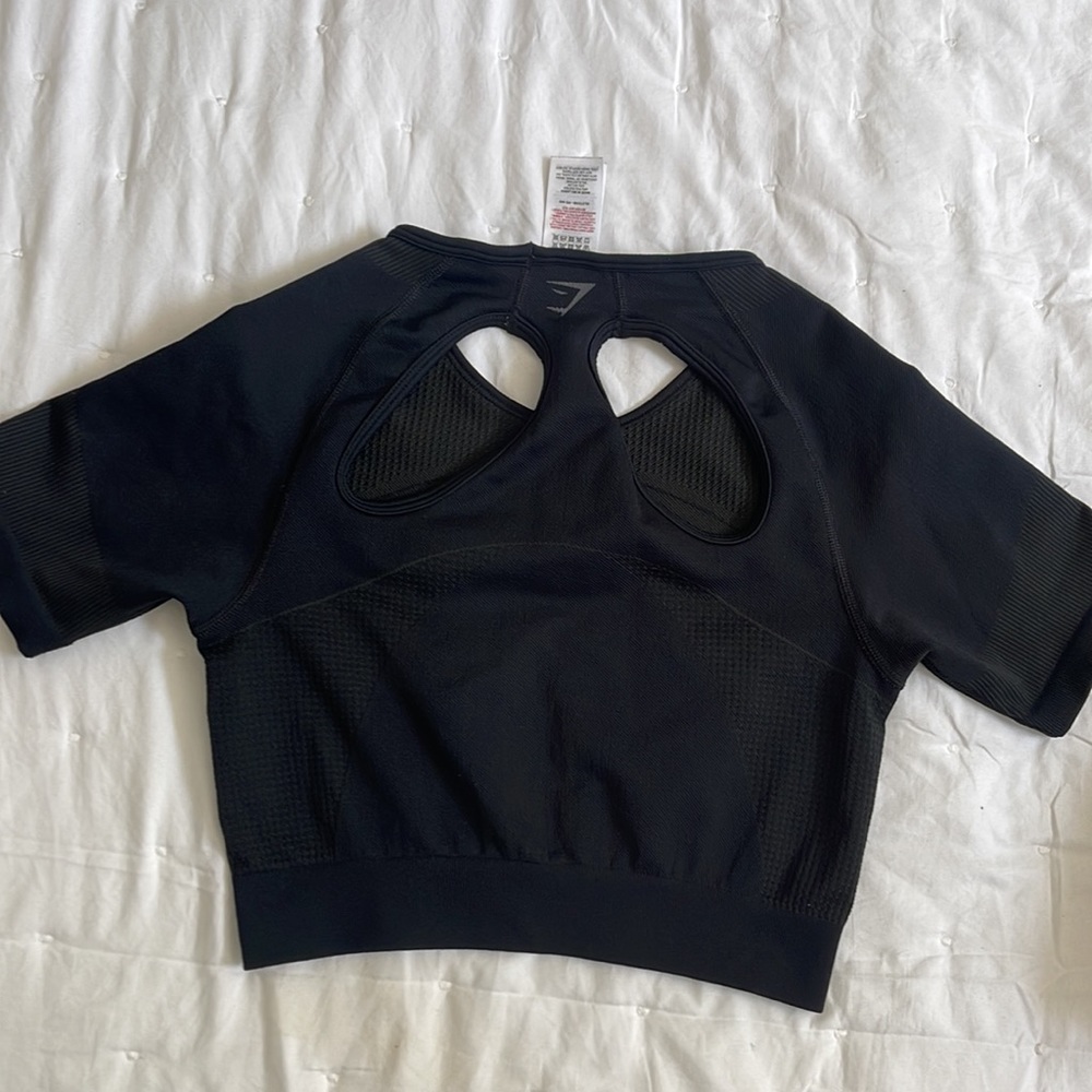 Crop top - Picture 3 of 5